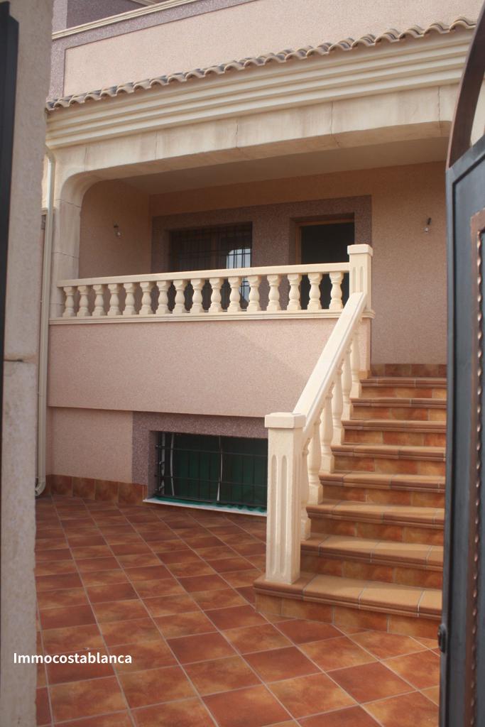 Apartment in Torrevieja, 225 m², 330,000 €, photo 1, listing 4447536