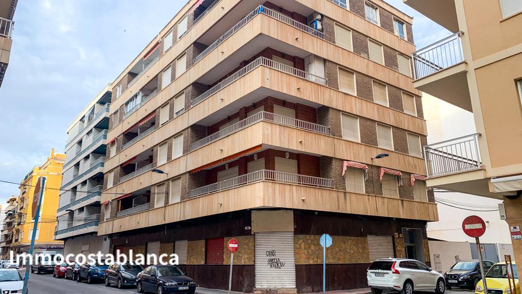 Apartment in Torrevieja, 143,000 €, photo 2, listing 21014656