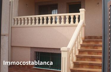 Apartment in Torrevieja, 225 m²