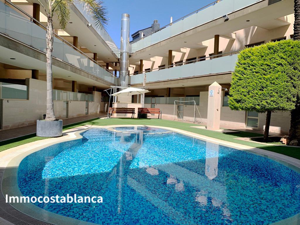 4 room terraced house in Pilar de la Horadada, 278 m², 251,000 €, photo 1, listing 58771048
