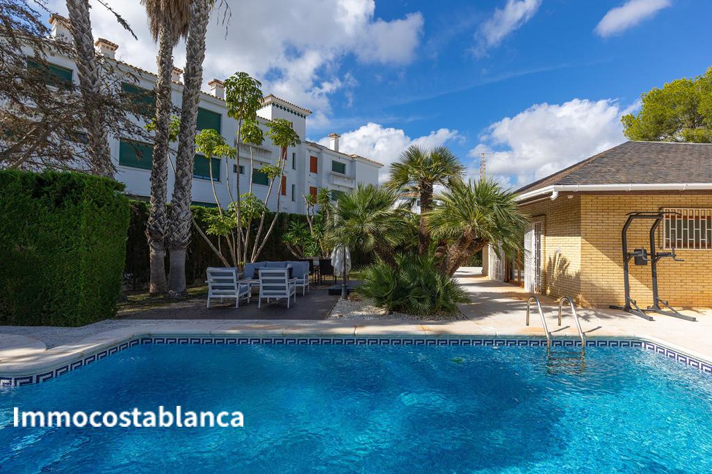 Villa in Orihuela Costa, 366 m², 670,000 €, photo 3, listing 4697216