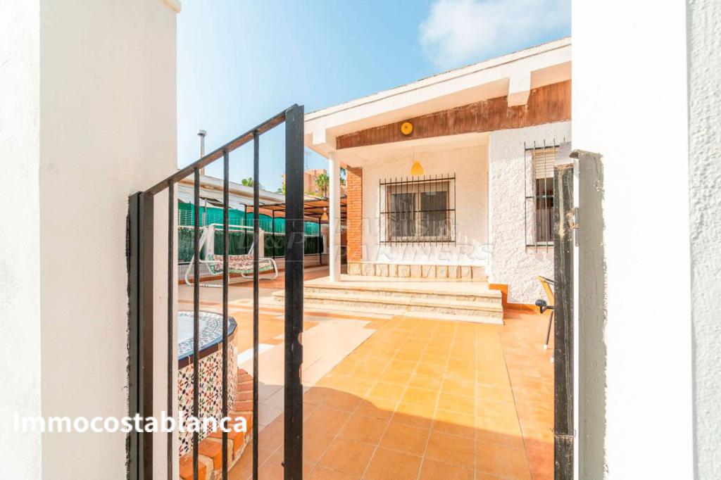 Villa in Torrevieja, 84 m², 265,000 €, photo 1, listing 17287456