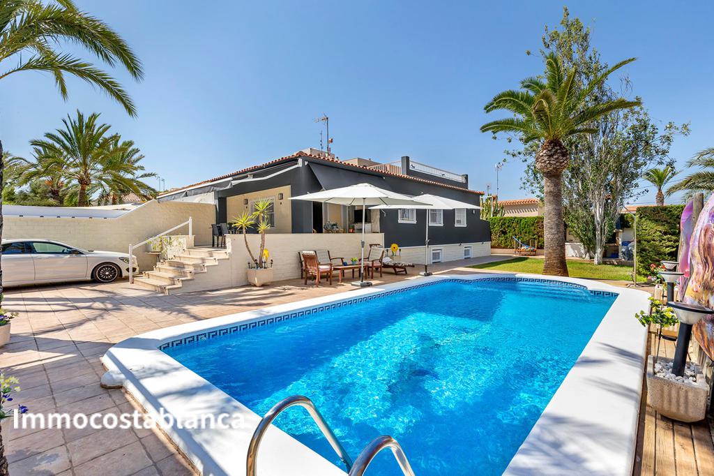 Villa in Torrevieja, 141 m², 656,000 €, photo 4, listing 59159536