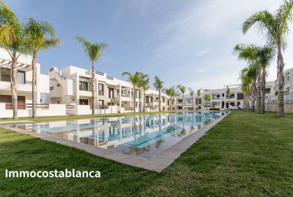Detached house in Torrevieja, 63 m², 315,000 €, photo 1, listing 21976416