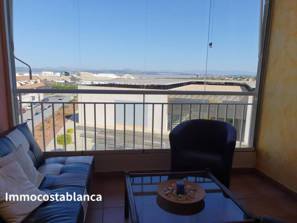 Apartment in Torrevieja, 70 m², 82,000 €, photo 9, listing 6902416