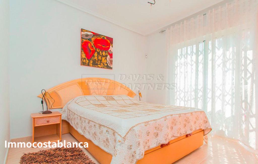 Townhome in Torrevieja, 113 m², 196,000 €, photo 2, listing 50080336