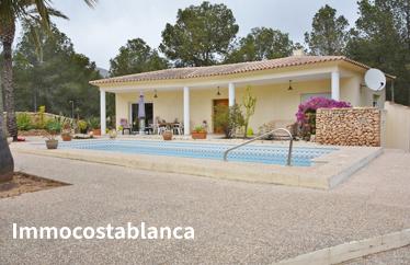 7 room villa in La Nucia, 220 m²