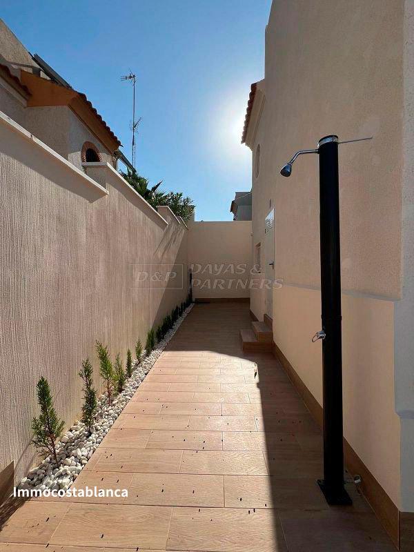 Villa in Torrevieja, 166 m², 397,000 €, photo 2, listing 54097936