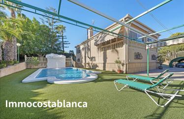 Villa in Alicante, 490 m²