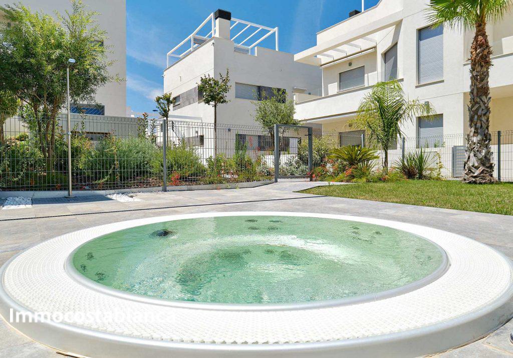 Terraced house in Torrevieja, 298,000 €, photo 8, listing 2724016