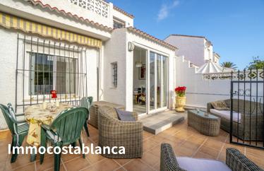 Terraced house in Torrevieja, 112 m²