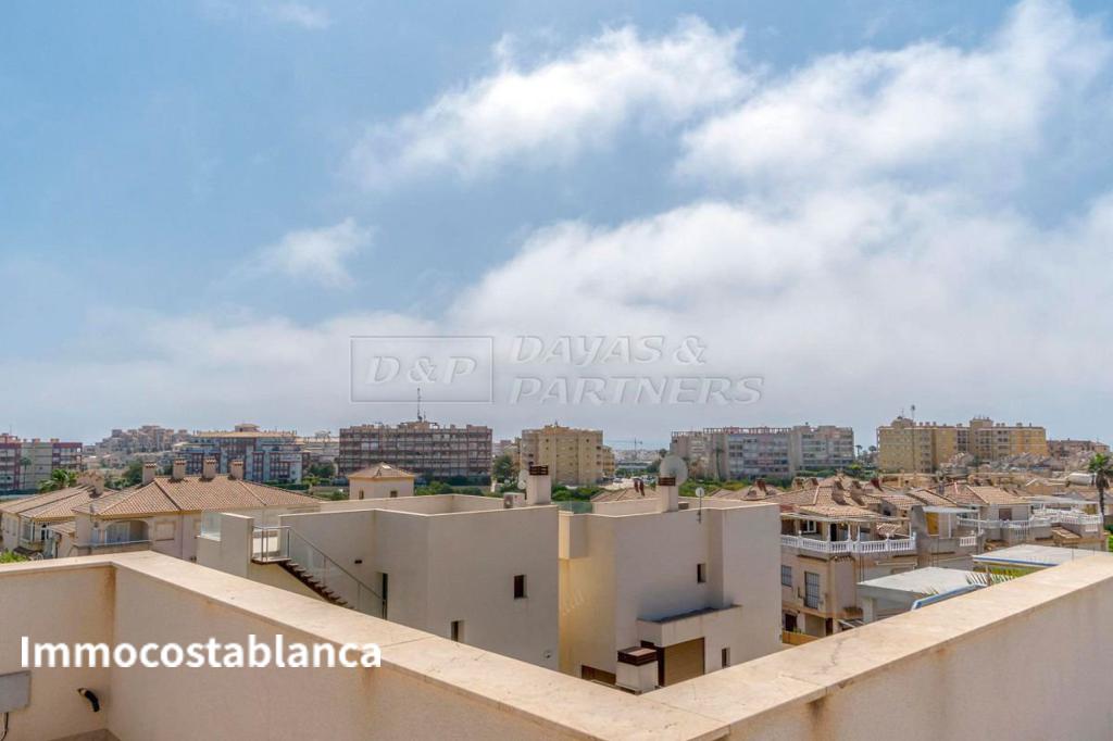 Villa in Torrevieja, 262 m², 679,000 €, photo 1, listing 22702656