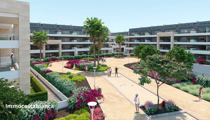 Apartment in Alicante, 250,000 €, photo 1, listing 1764016