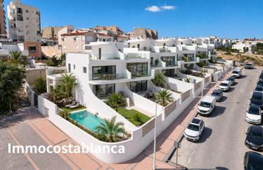 Apartment in Torre La Mata, 151 m²