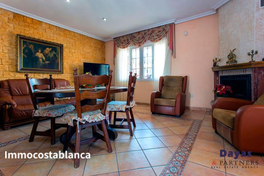 Villa in Torrevieja, 270 m², 370,000 €, photo 9, listing 26980016