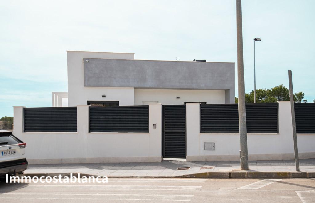 Villa in Pilar de la Horadada, 116 m², 422,000 €, photo 1, listing 76002736