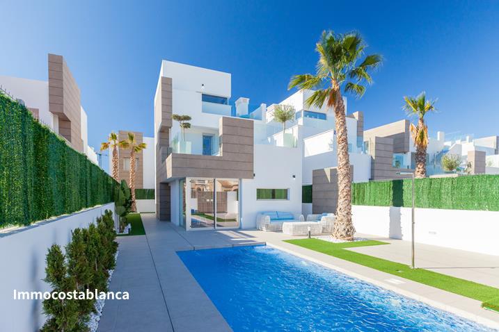 Villa in Guardamar del Segura, 240 m², 399,000 €, photo 1, listing 12308016