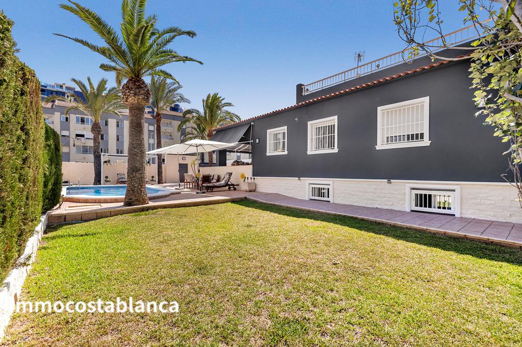 Villa in Torrevieja, 141 m², 656,000 €, photo 3, listing 59159536