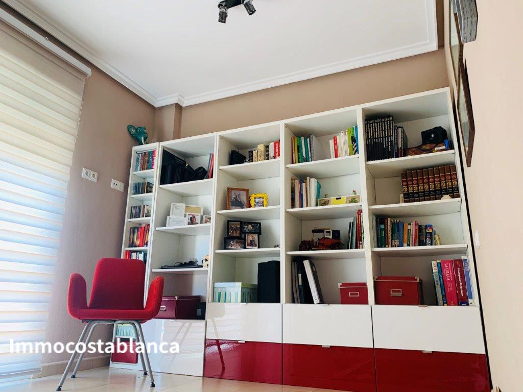 4 room apartment in Guardamar del Segura, 130 m², 165,000 €, photo 9, listing 1879848