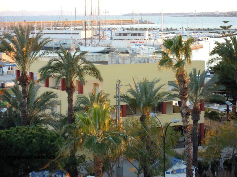 4 room apartment in Torrevieja, 220,000 €, photo 1, listing 519688