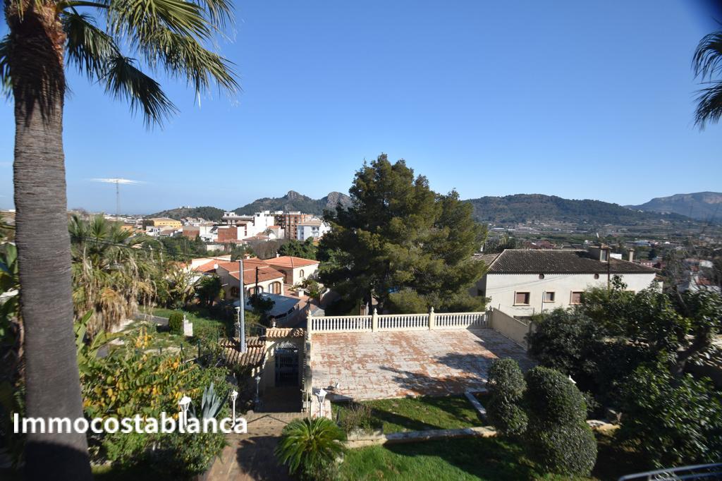 Detached house in Pedreguer, 370 m², 450,000 €, photo 1, listing 33450496