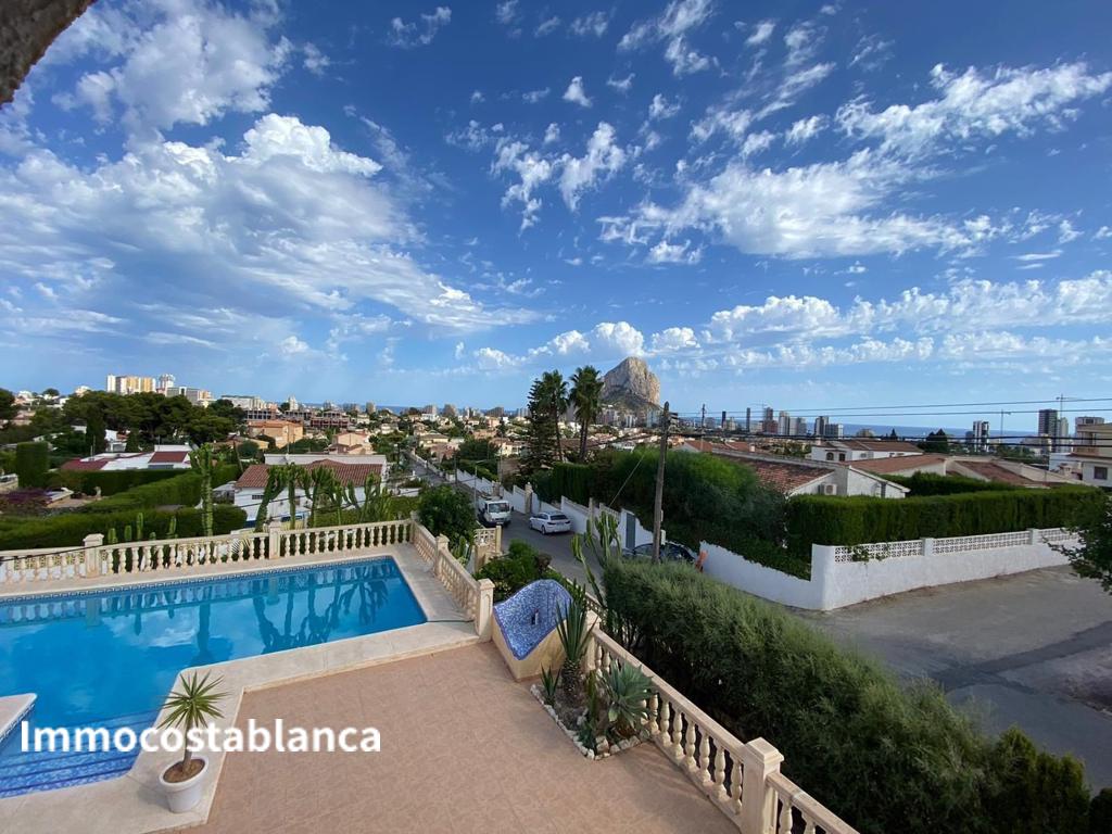 Villa in Calpe, 220 m², 450,000 €, photo 1, listing 52232176