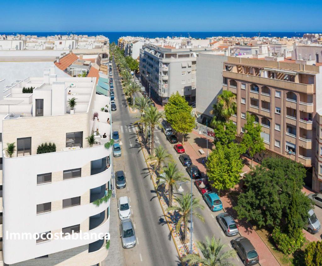 Apartment in Torrevieja, 118 m², 385,000 €, photo 1, listing 45819456