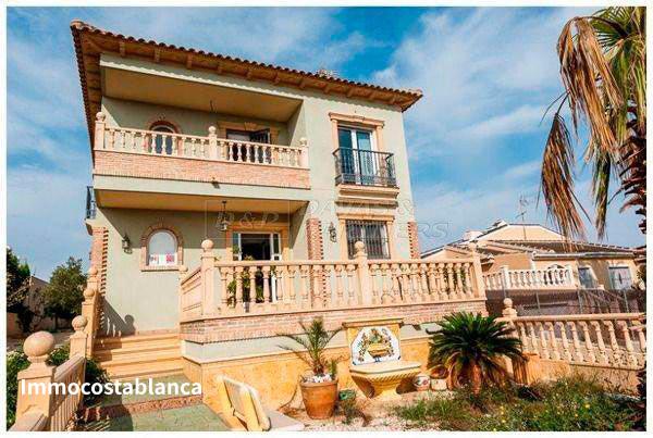 Villa in Torrevieja, 340 m², 449,000 €, photo 4, listing 54341776
