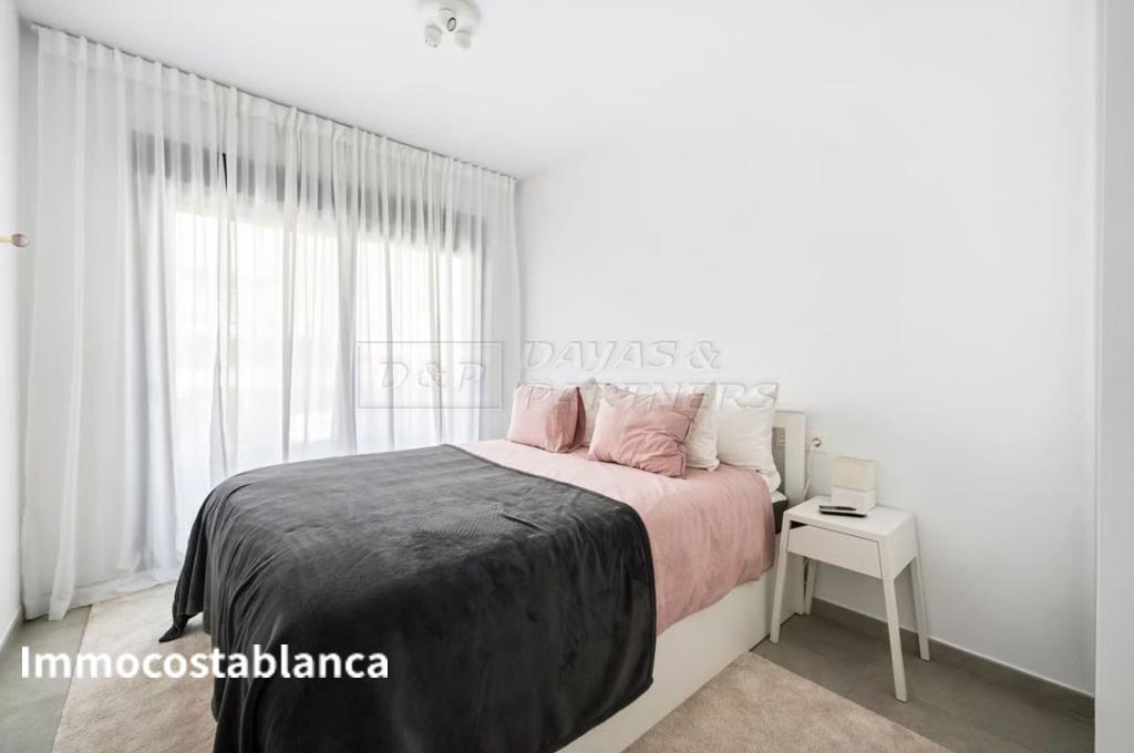 Apartment in Torrevieja, 73 m², 269,000 €, photo 1, listing 54710656