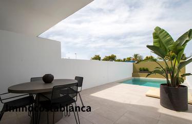 Terraced house in Pilar de la Horadada, 90 m²
