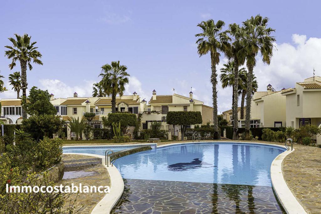 Villa in Torrevieja, 63 m², 127,000 €, photo 2, listing 22080896