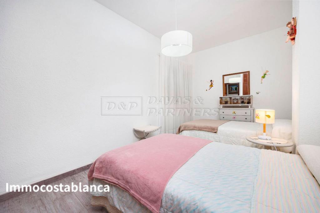 Apartment in Torrevieja, 132 m², 305,000 €, photo 2, listing 38505136