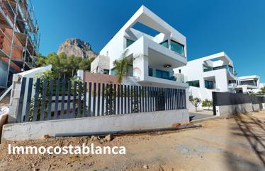Detached house in Polop, 295 m²