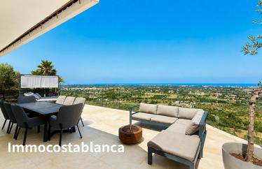 Detached house in Denia, 250 m²