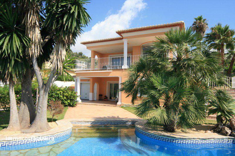 Detached house in Moraira, 300 m², 965,000 €, photo 1, listing 11359848