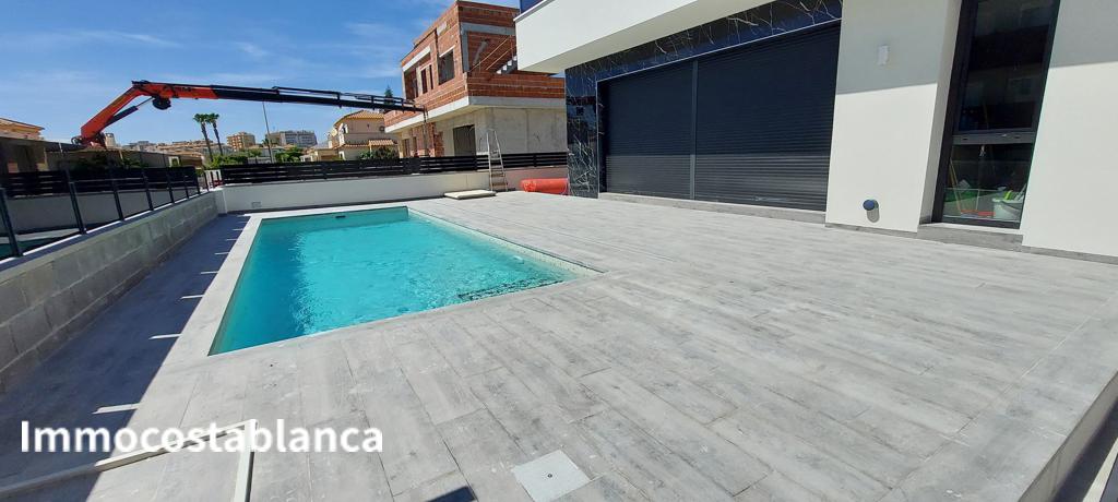 Villa in Torrevieja, 120 m², 589,000 €, photo 3, listing 16092176