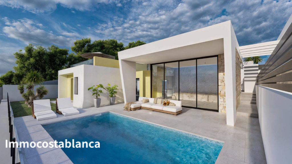 Villa in Torrevieja, 120 m², 700,000 €, photo 1, listing 18656416