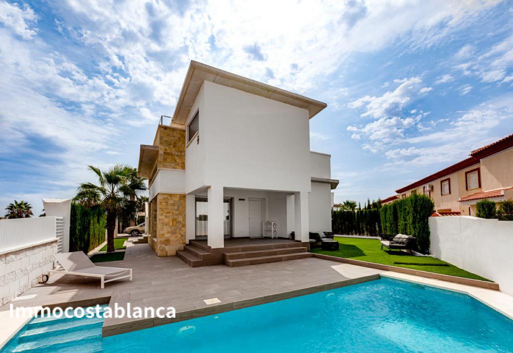 Villa in Ciudad Quesada, 370,000 €, photo 1, listing 51875128