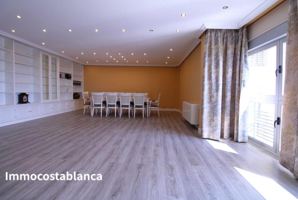 Apartment in Alicante, 188 m², 690,000 €, photo 2, listing 7137856