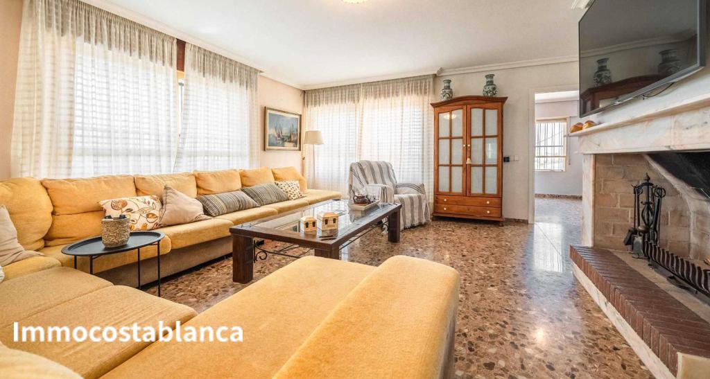 Villa in Alicante, 413 m², 449,000 €, photo 10, listing 13241136