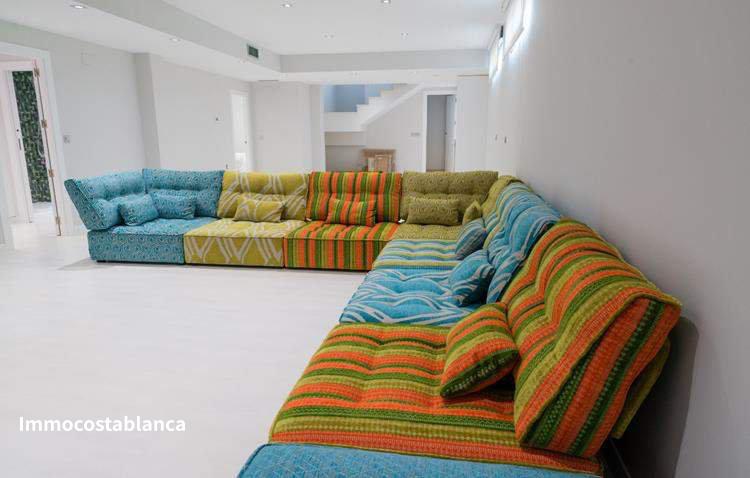 Villa in Torrevieja, 251 m², 375,000 €, photo 4, listing 27975768