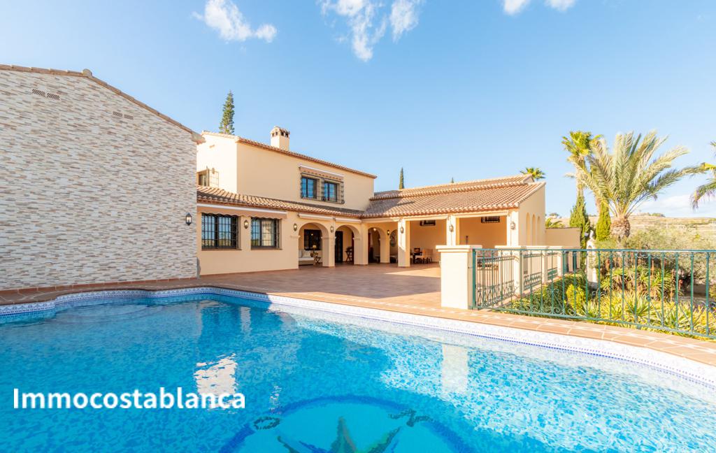 Villa in Benissa, 1094 m², 1,900,000 €, photo 1, listing 77469856