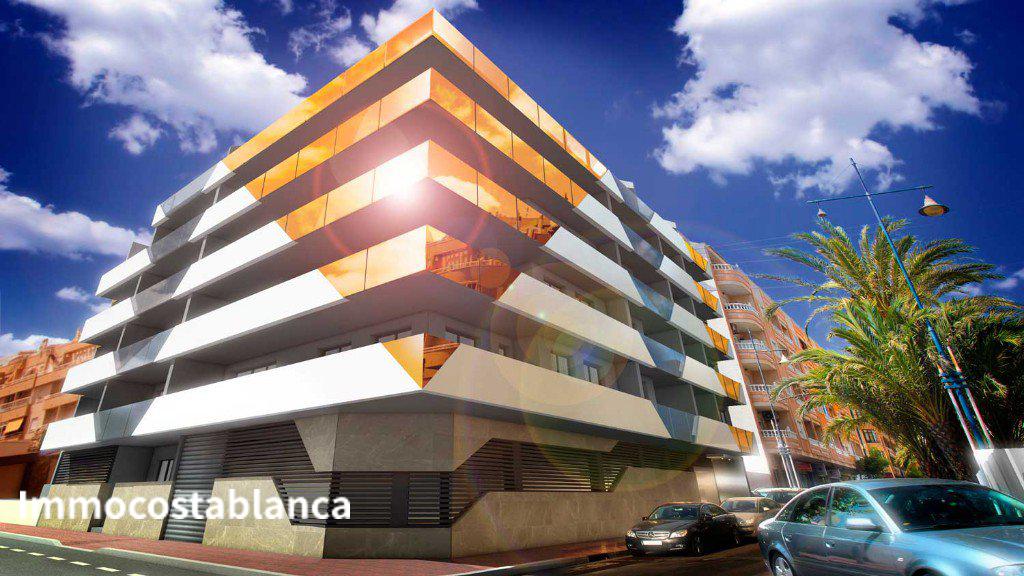 4 room apartment in Torrevieja, 117 m², 250,000 €, photo 1, listing 7781448
