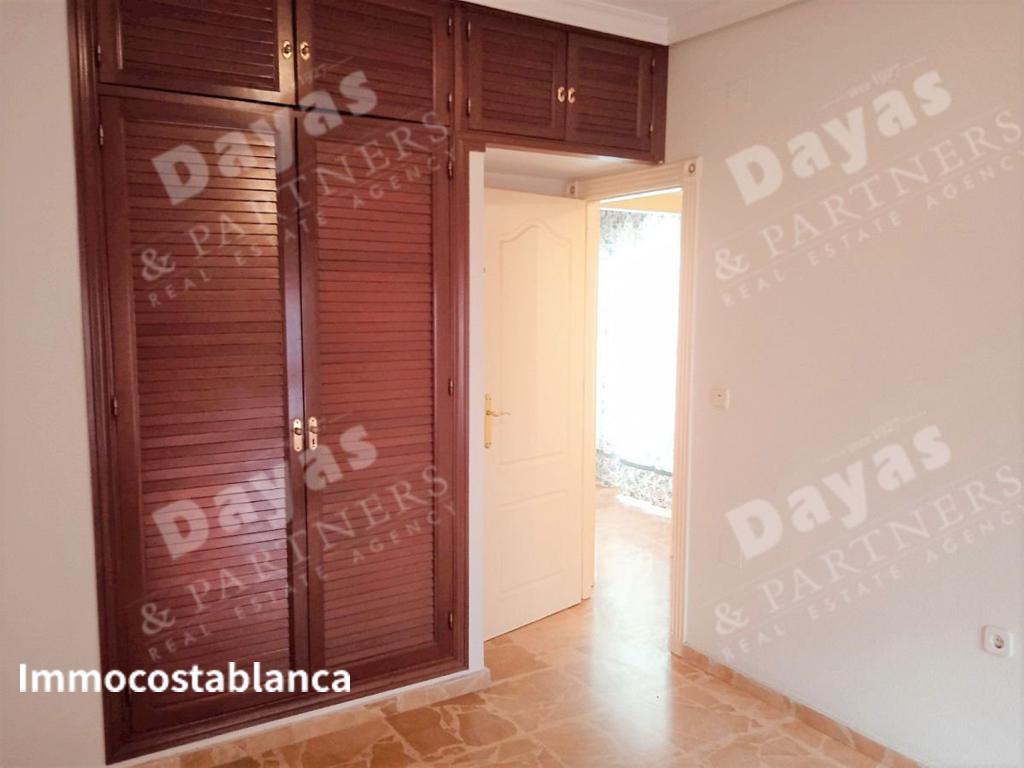 Apartment in Torrevieja, 300 m², 300,000 €, photo 7, listing 35130496