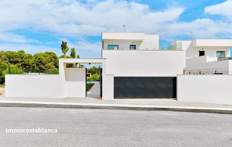 Villa in Torrevieja, 425 m², 575,000 €, photo 4, listing 23321856