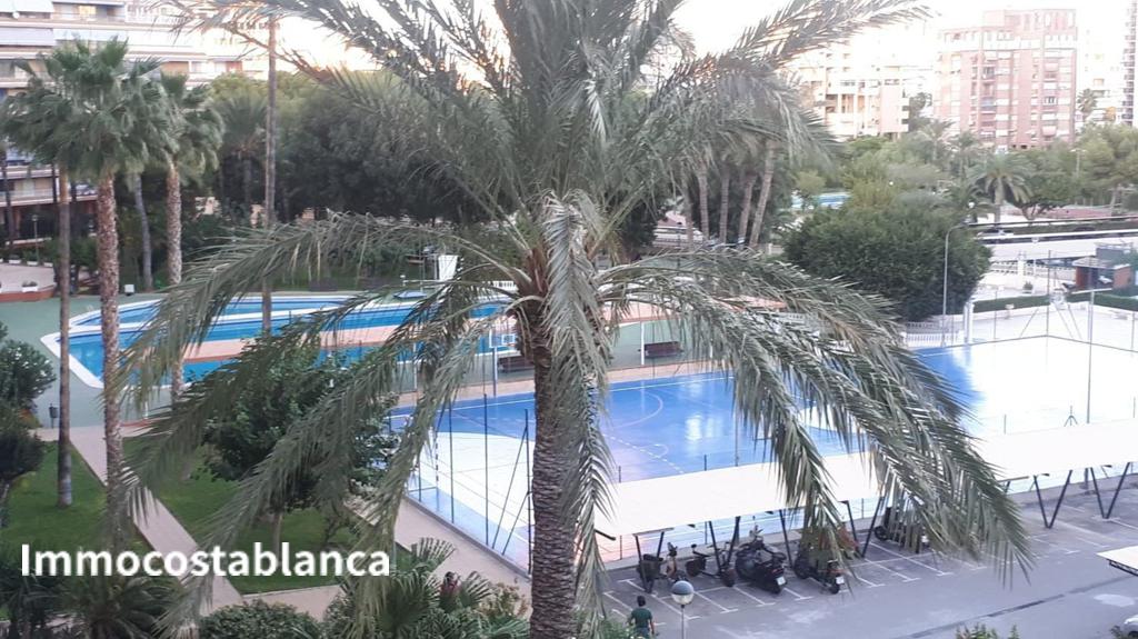 Apartment in Alicante, 360,000 €, photo 1, listing 52977216