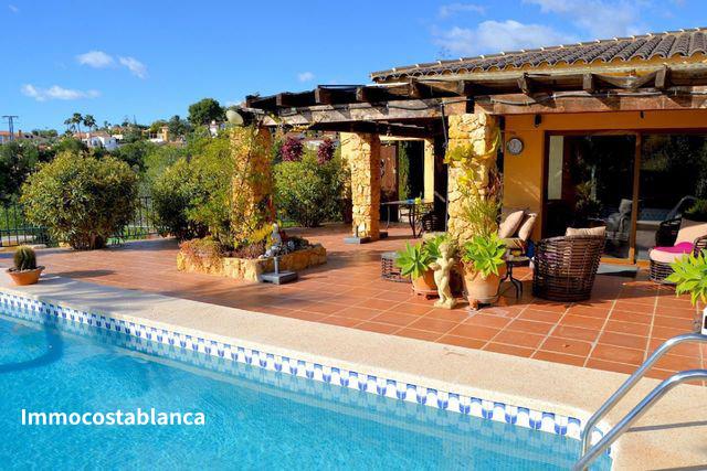 Villa in La Nucia, 330 m², 550,000 €, photo 1, listing 13331128