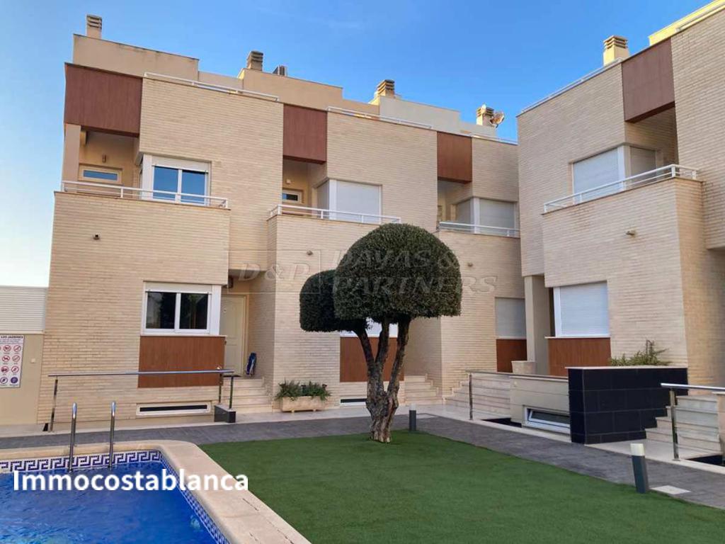 Townhome in Torrevieja, 111 m², 190,000 €, photo 1, listing 22575456