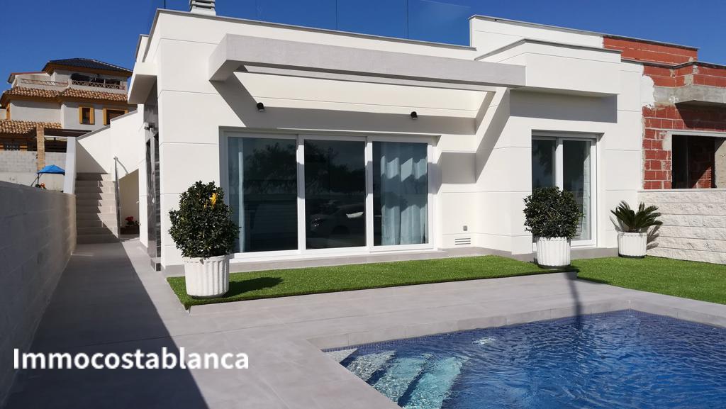 4 room villa in Los Montesinos, 176 m², 335,000 €, photo 1, listing 27010248
