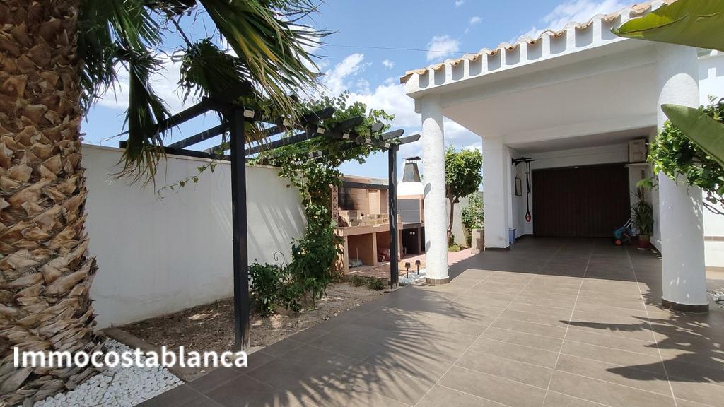 Villa in San Miguel de Salinas, 140 m², 340,000 €, photo 1, listing 47917856